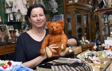 Zu Besuch bei Teddys, Puppen und Co. in der Galanterie Sonneberg. (Foto: Carl-Heint Zitzmann)
